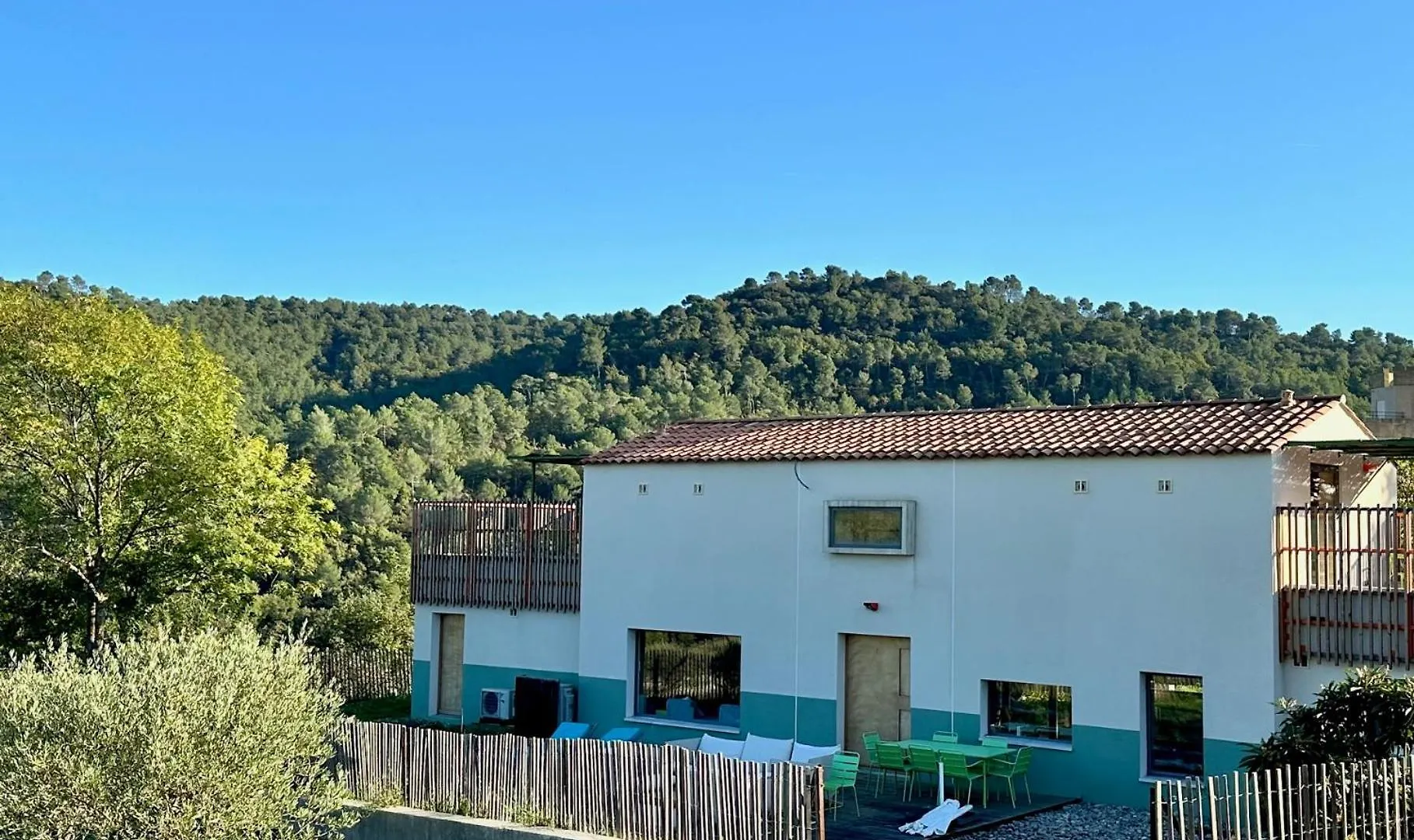Domaine La Ferme Hi Bride Bed & Breakfast Villelaure France