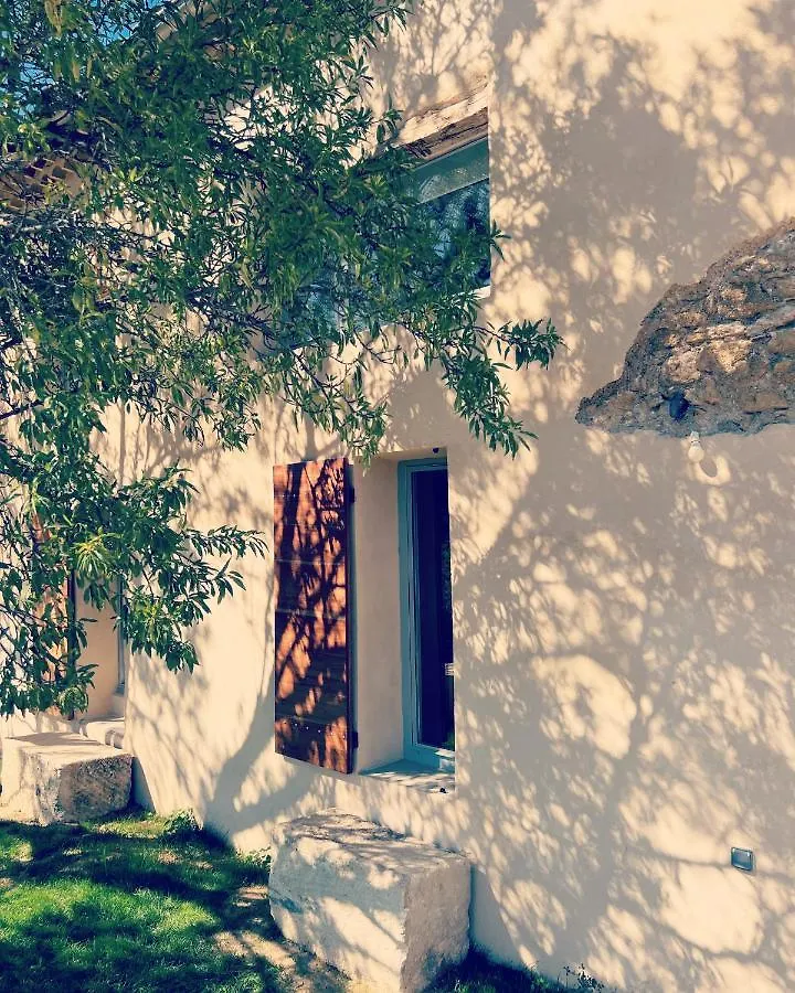 Bed & Breakfast Domaine La Ferme Hi Bride Bed and Breakfast Villelaure