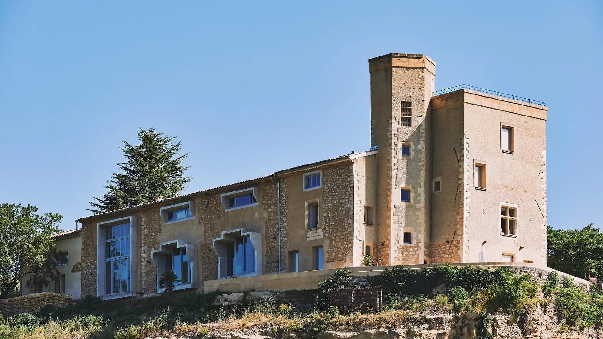 Domaine La Ferme Hi Bride Bed and Breakfast Villelaure